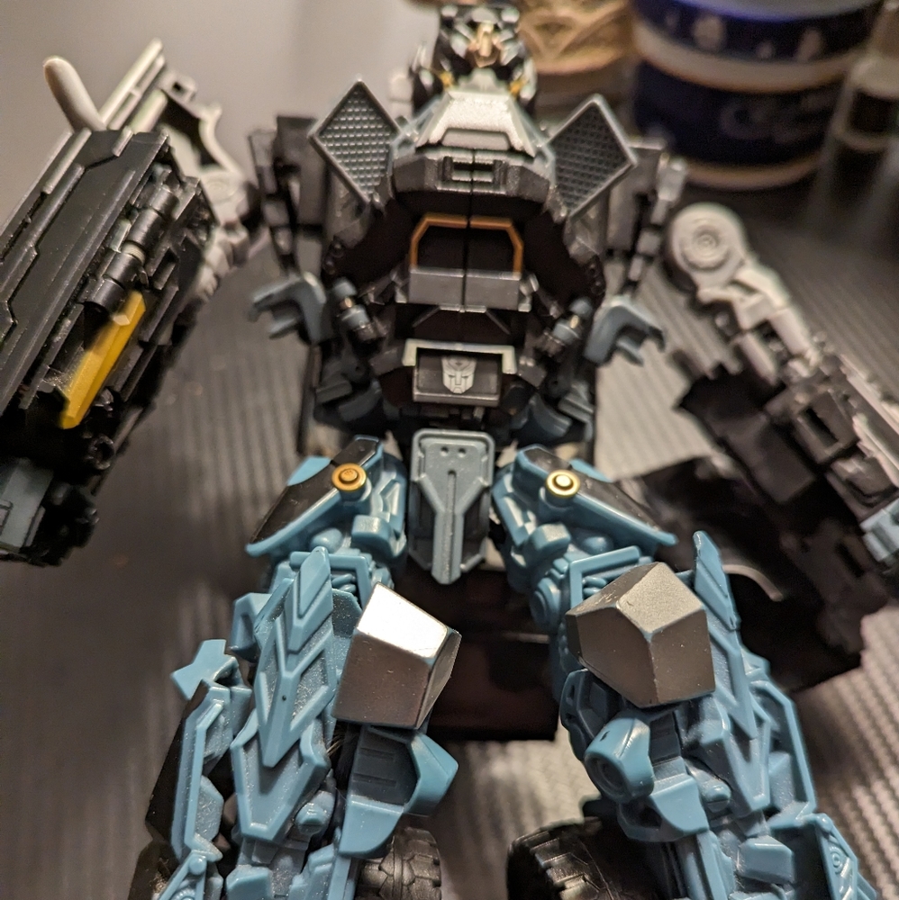 Transformers Dark of the moon Ironhide Autobot